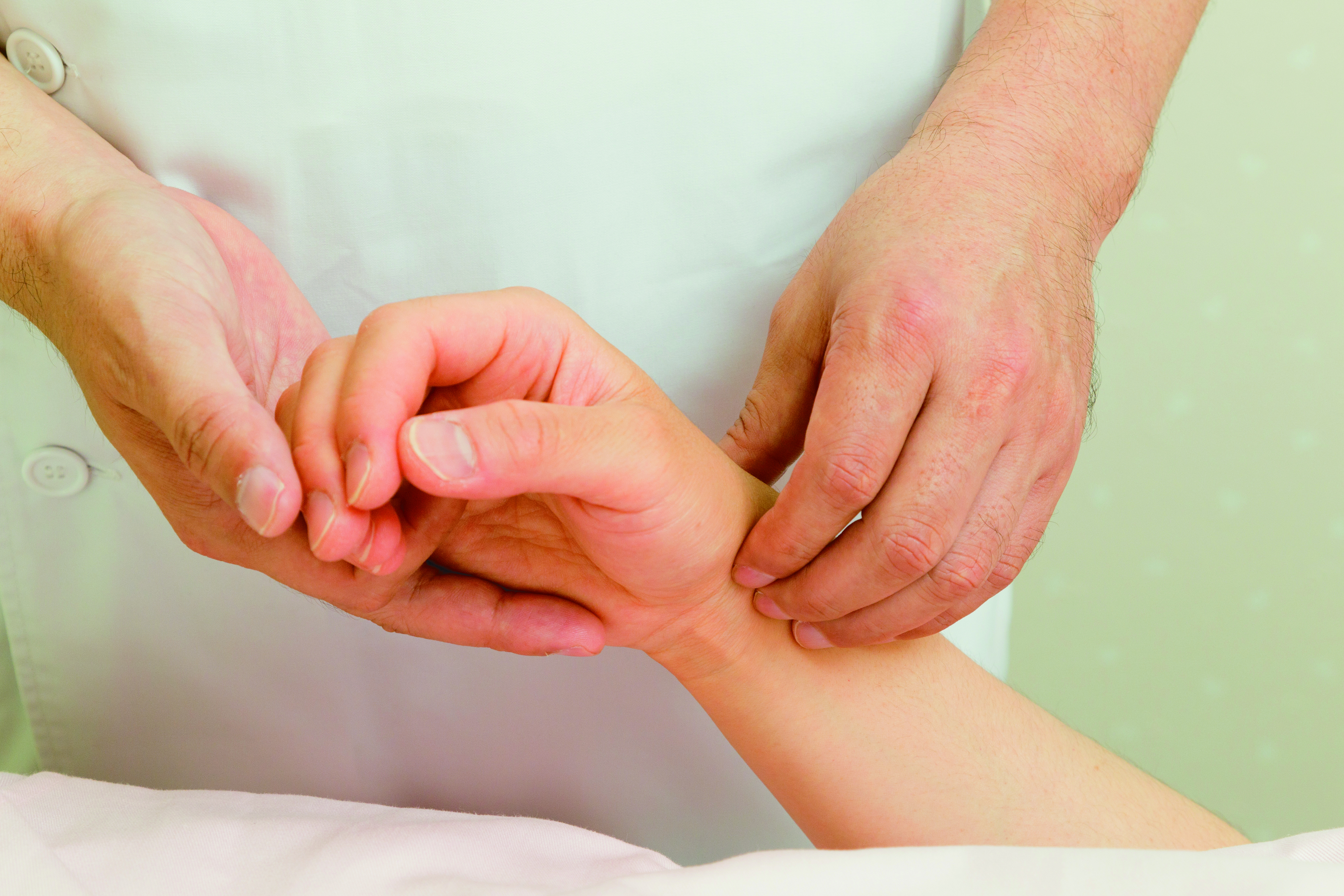 鍼灸施術の様子